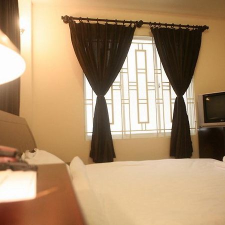 Saigon Zoom Hotel โฮจิมินห์ซิตี้ ภายนอก รูปภาพ